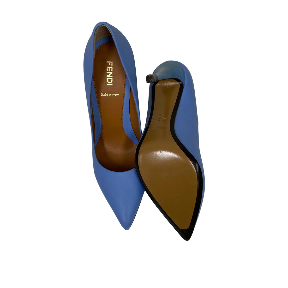 Scarpin Fendi Azul Claro Tam 34 BR