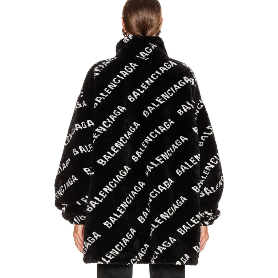 Casaco Balenciaga Pelinho Preto Tam 32 BR