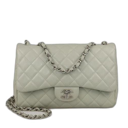 CHANEL ケース　シルバー金具 Bolsa Chanel Jumbo Classic Verde Média – Peguei Bode