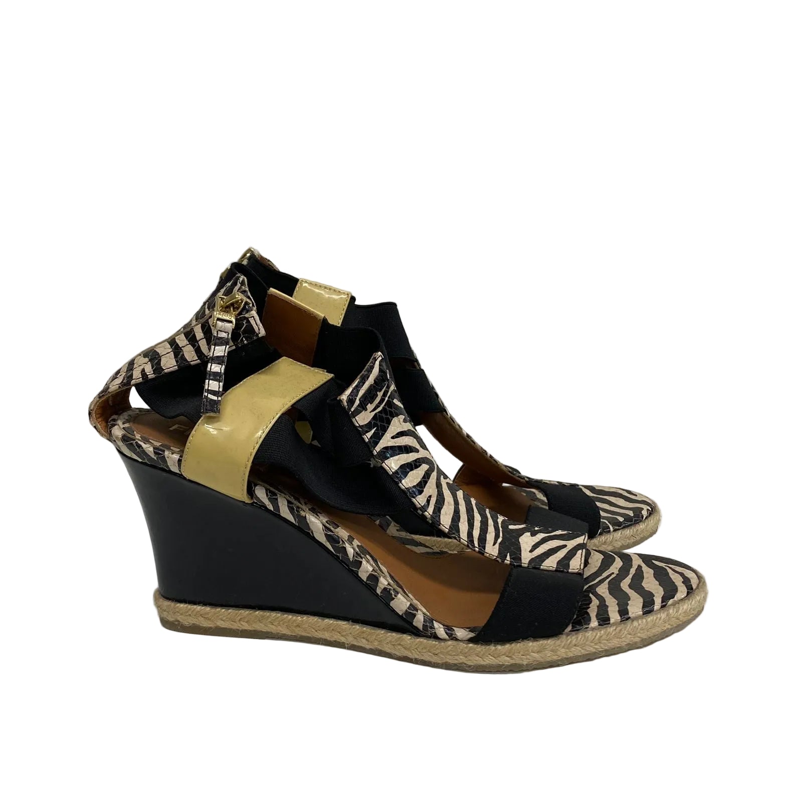 Design . Sandalia Fendi Estampa Zebra Tam 35 Br