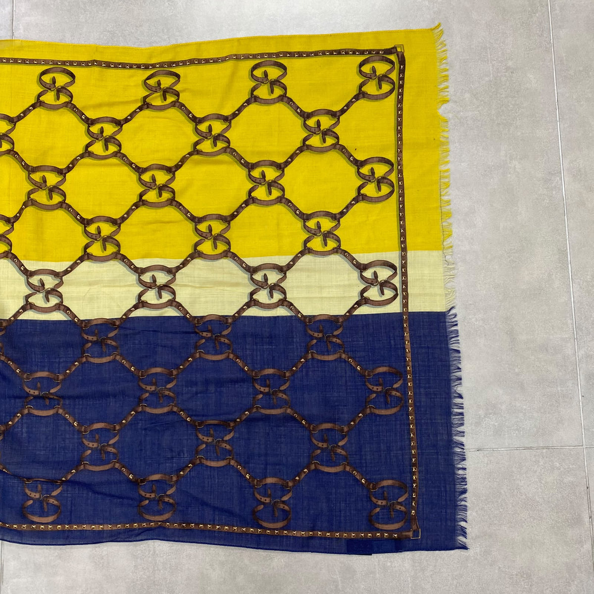 Lenço Gucci Amarelo e Azul