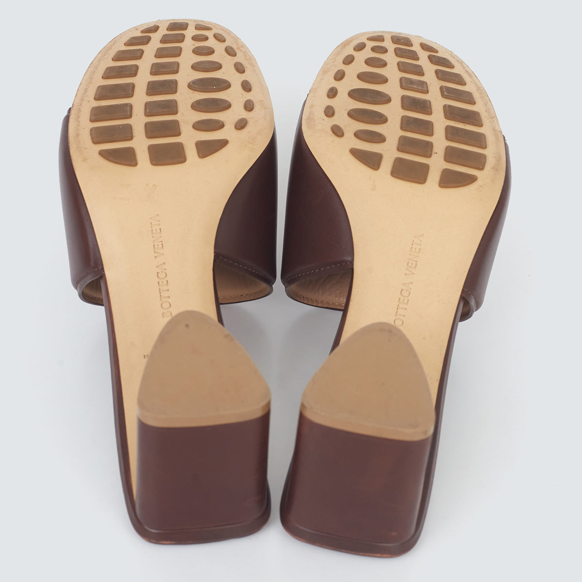 Mule Bottega Veneta The Band Marrom Tam. 39 Br