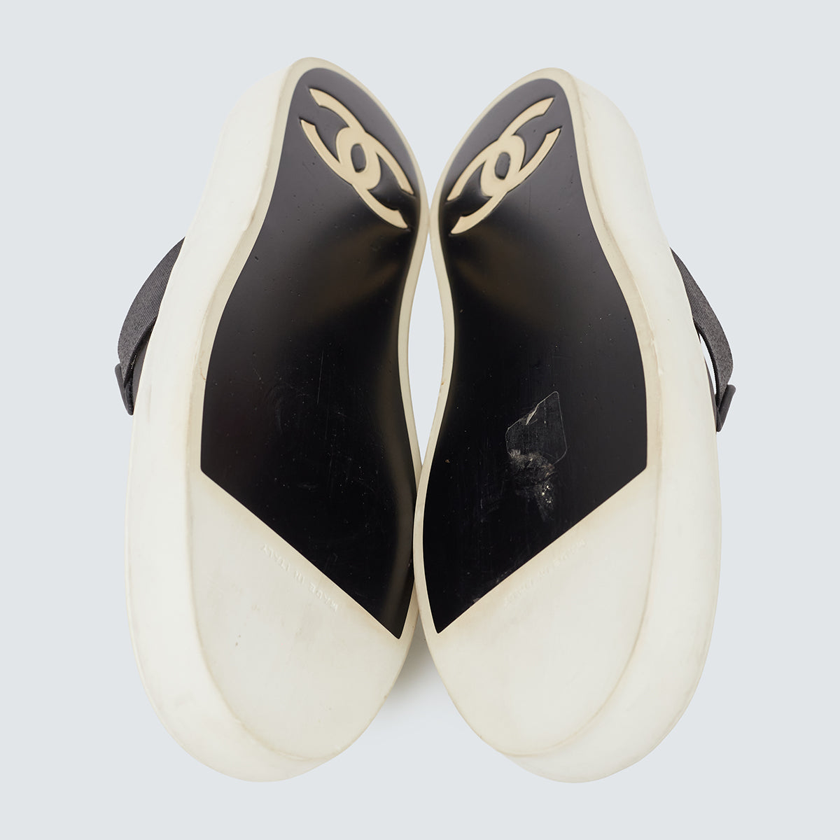 Sapato Chanel Preto e Branco Tam 39 Br