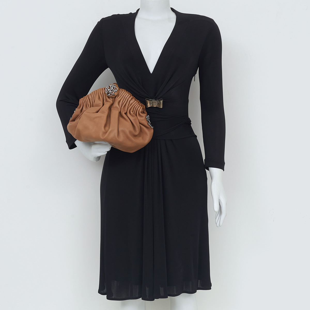 Clutch Bottega Veneta Leather Pouch Marrom