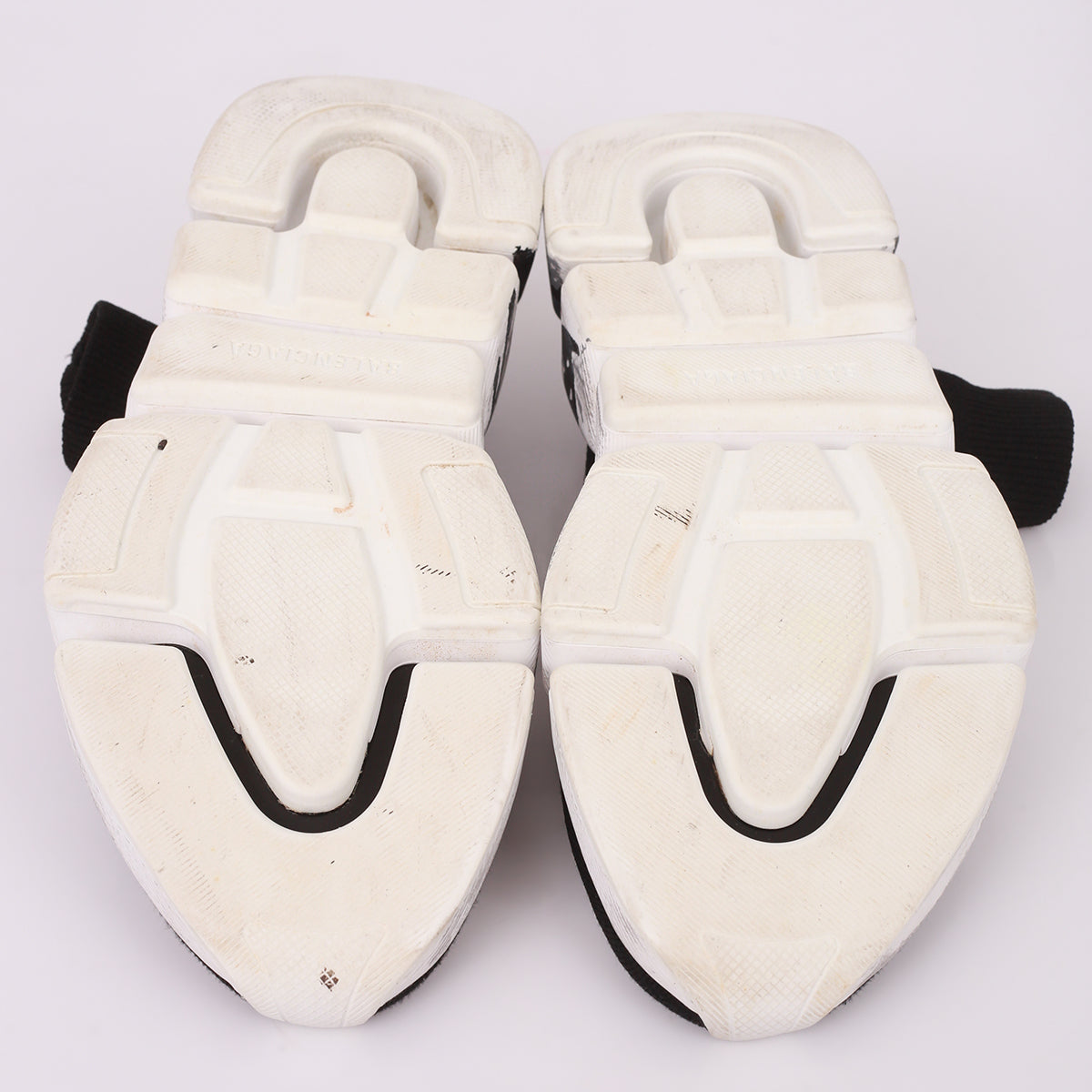 Tênis Balenciaga Speed 2.0 Preto e Branco Masculino Tam. 40 Br