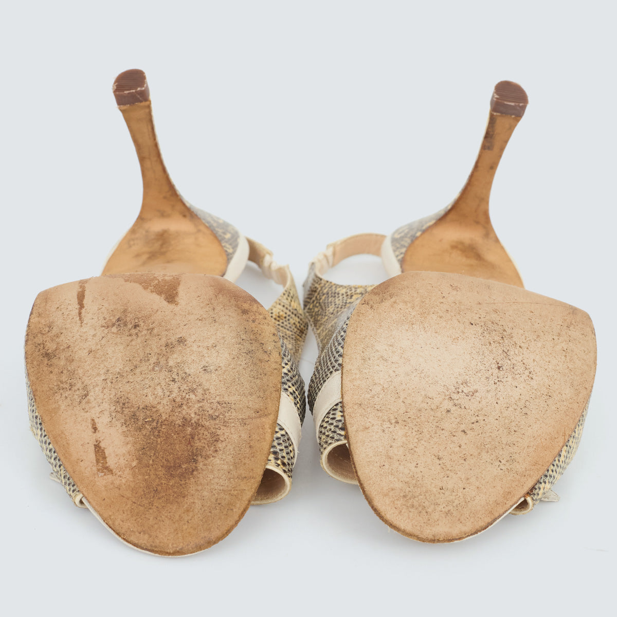 Sandália Manolo Blahnik Tam. 37 BR