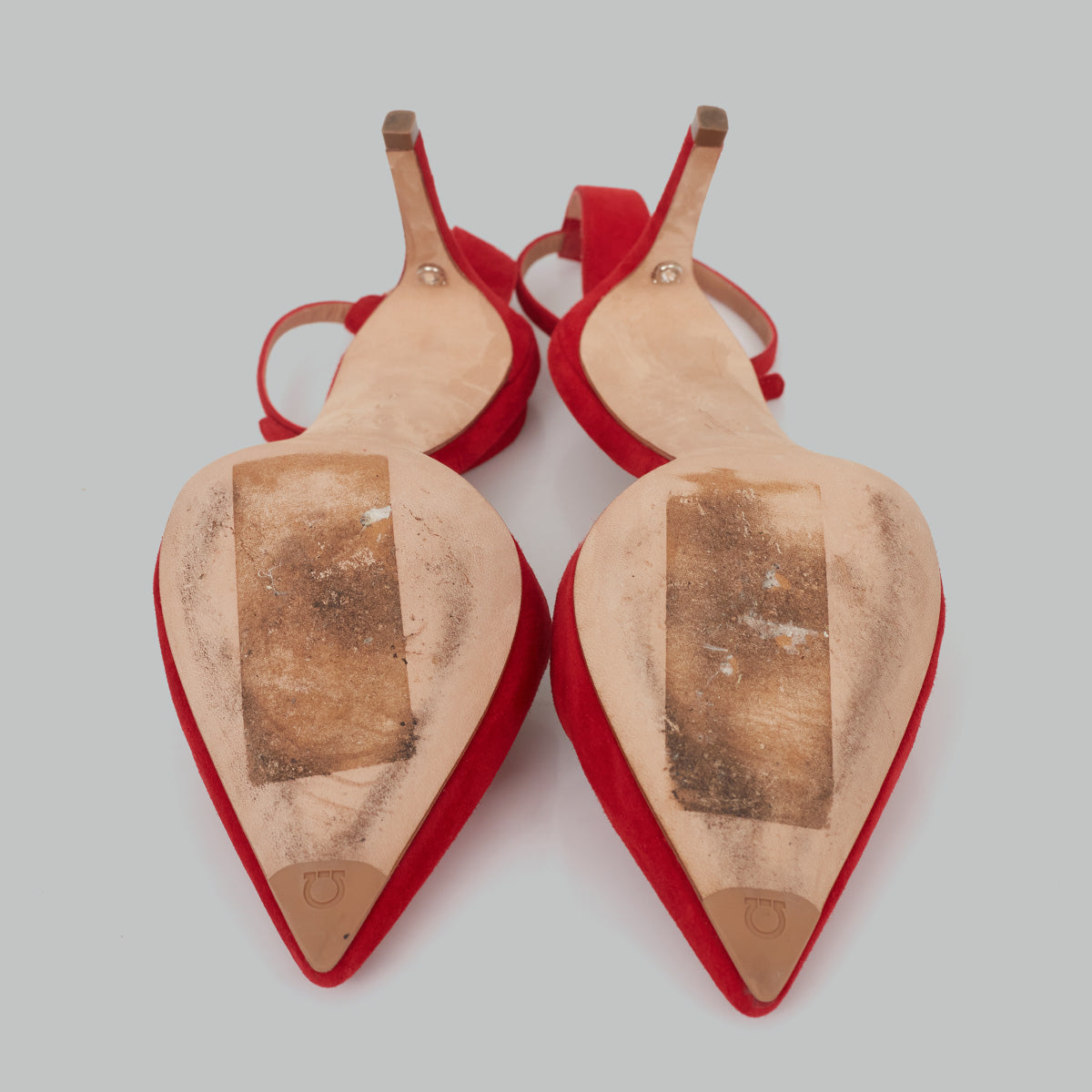 Scarpin Ferragamo Vermelho Tam. 37 Br