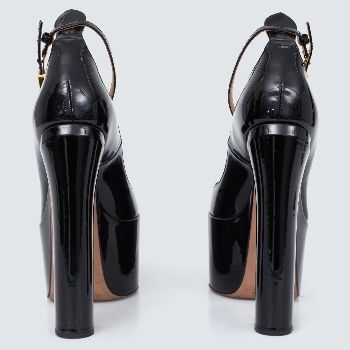 Sapato Valentino Plataforma Verniz Preto Tam. 36,5 BR