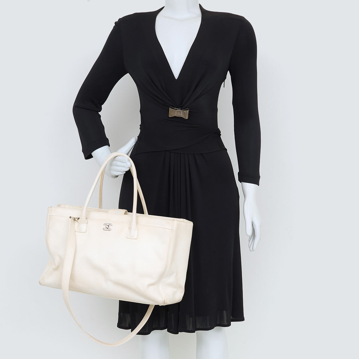 Bolsa Chanel Executive Tote Branca