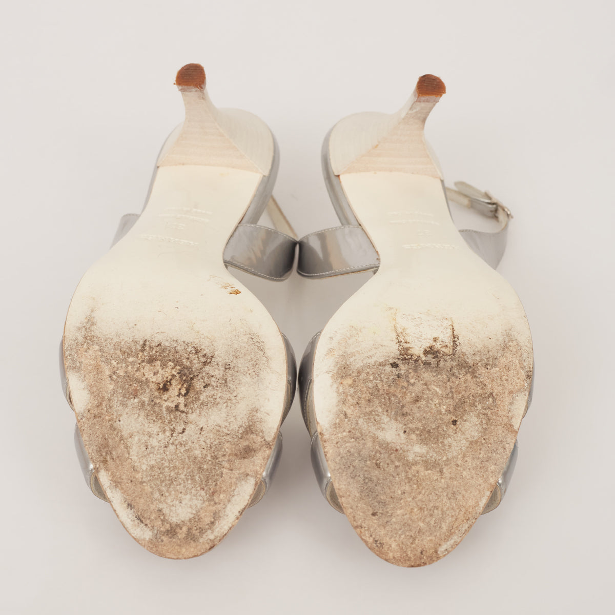 Sandália Hermès Oásis Slingback Prateada Tam. 35,5 Br