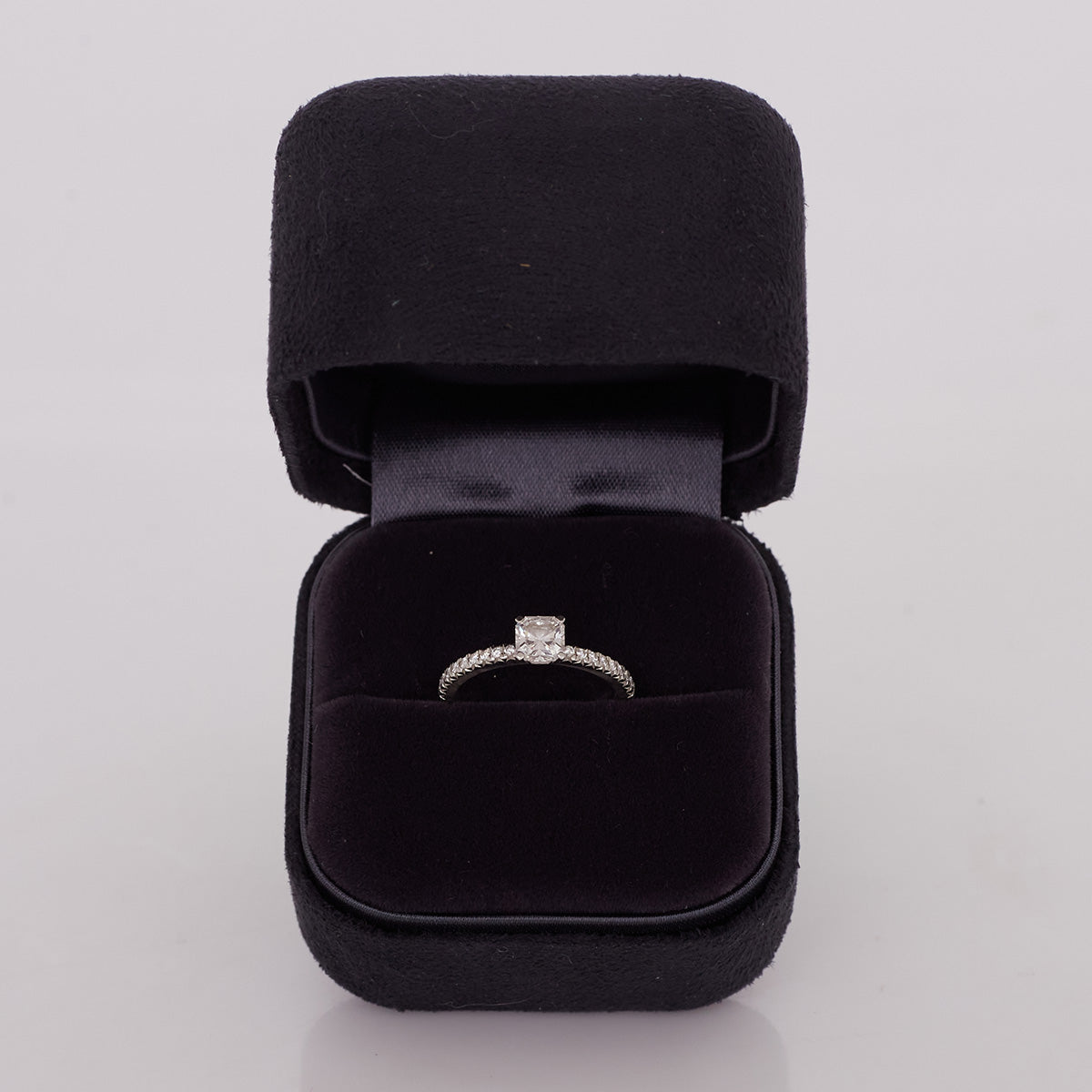 Anel de Noivado Tiffany & Co True Tam. 12