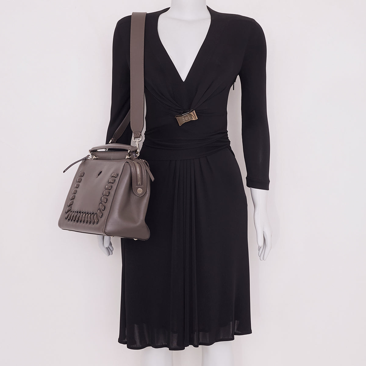 Bolsa Fendi DotCom Cinza