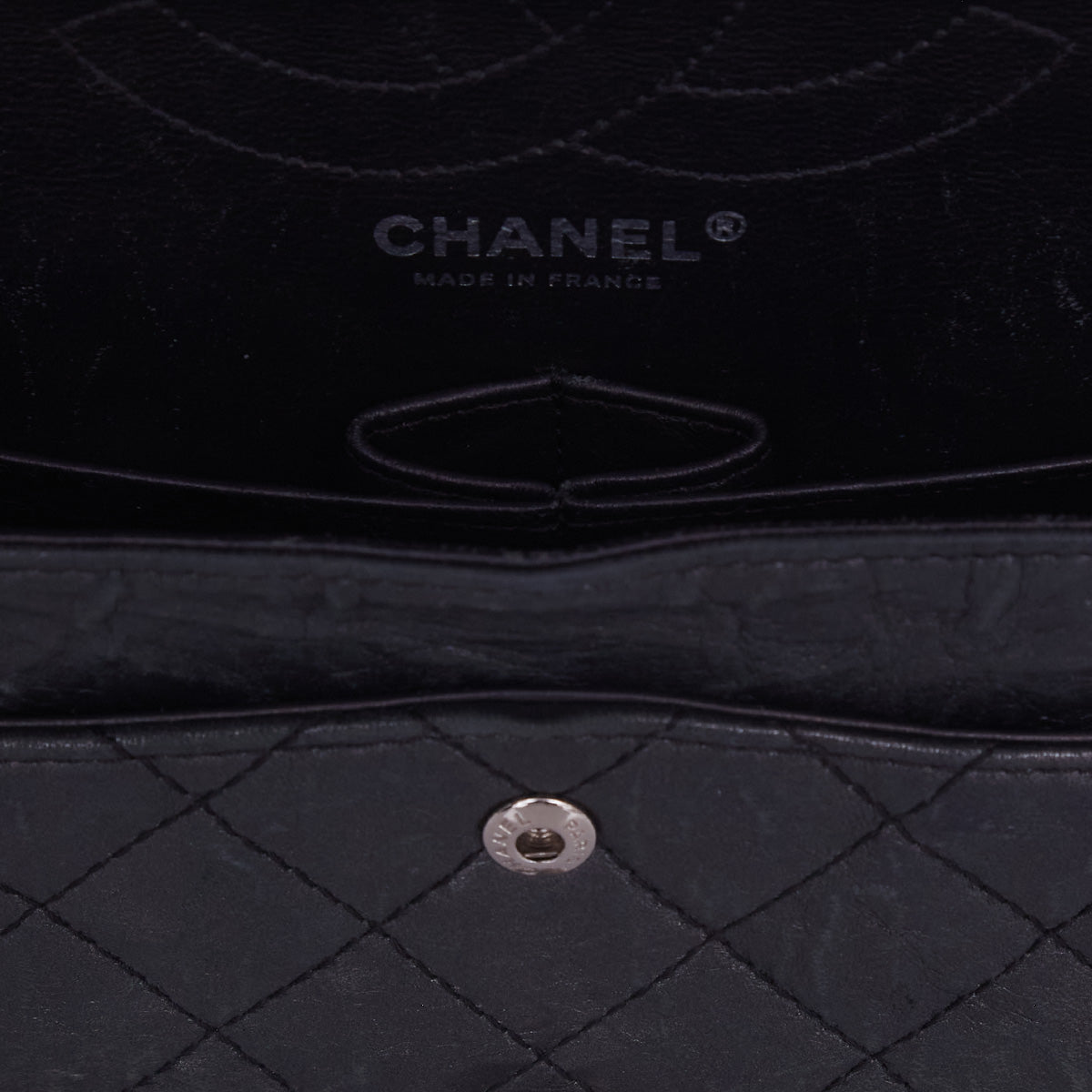 Bolsa Chanel 2.55 Reissue Quilted Mettalic Cinza