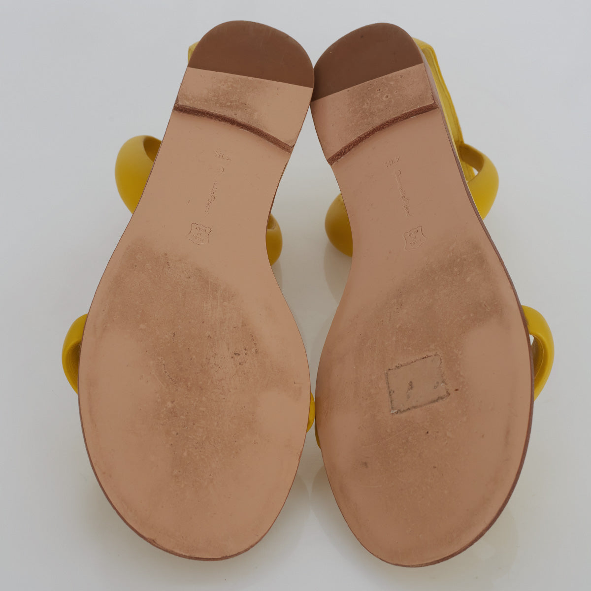 Rasteira Gianvito Rossi Amarela Tam. 39,5 Br