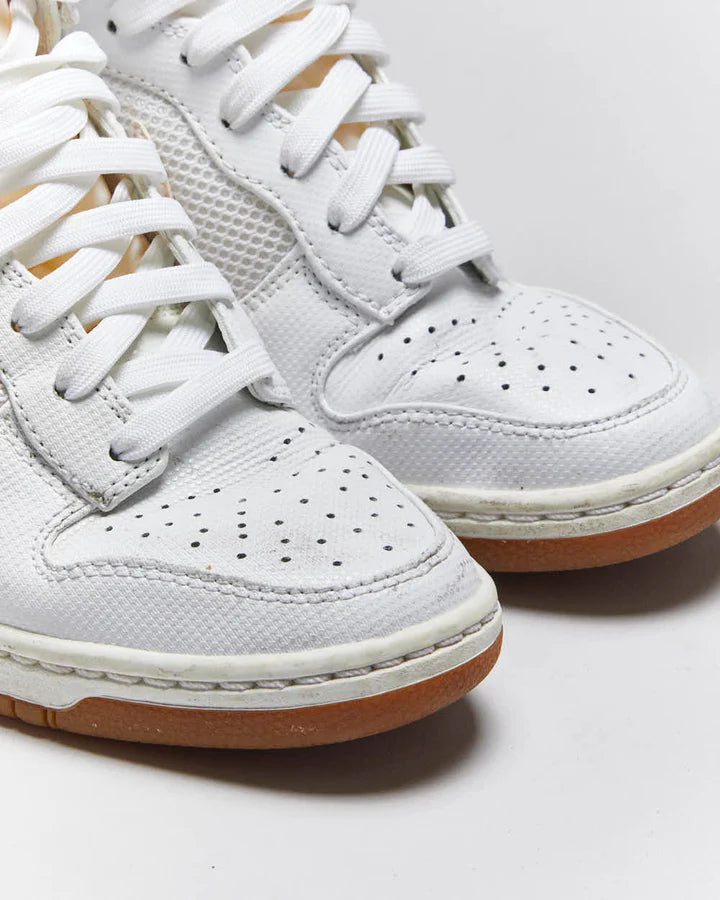Tênis Nike Dunk Sky Branco Tam. 35,5 BR