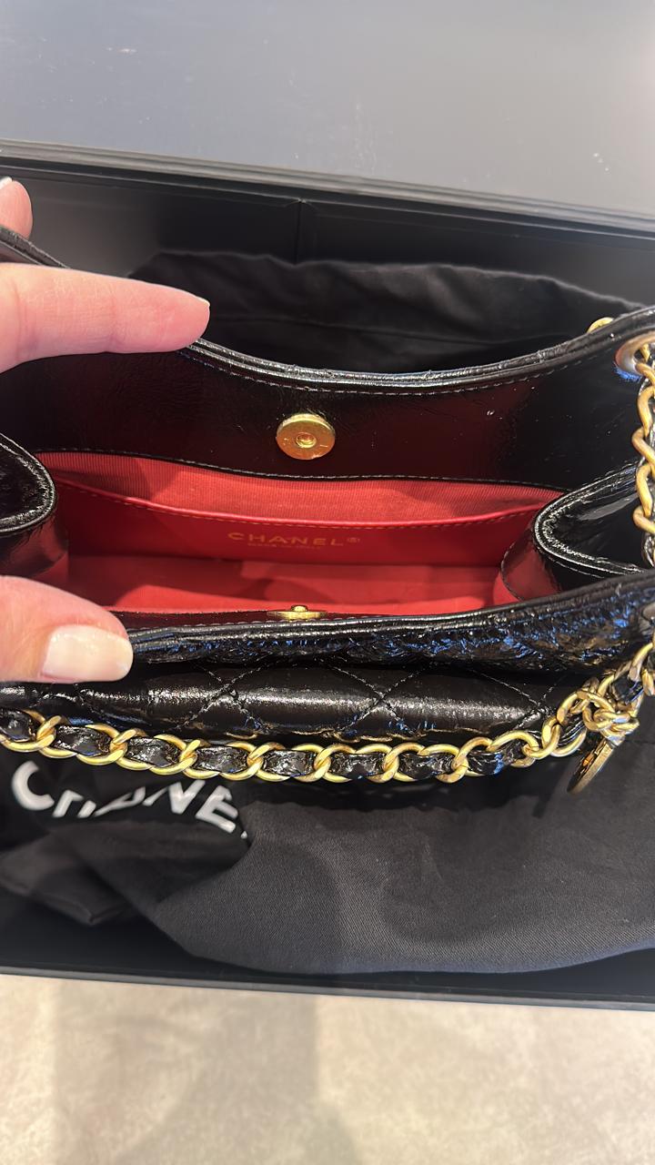 Bolsa Chanel Shiny Crumpled Quilted Small Preta