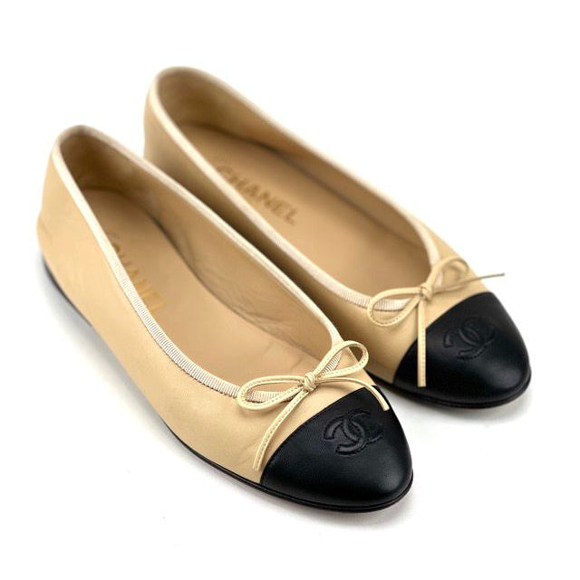 Sapatilha Chanel Bege e preta Tam. 34,5