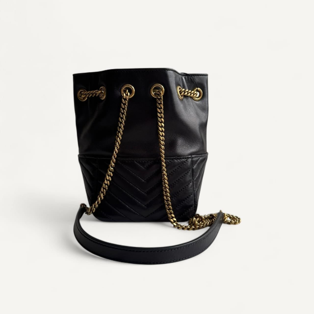 Bolsa Saint Laurent Joe Mini Bucket Preta