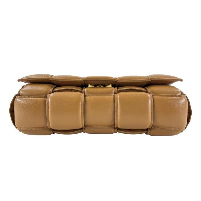 Bolsa Bottega Veneta Cassete Marrom Média