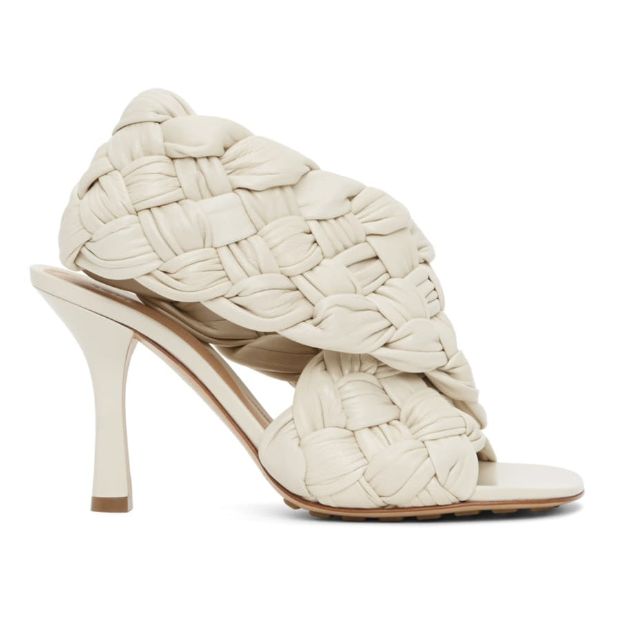 Bolsas . Sandália Bottega Veneta Couro Trançado Off White Tam 36,5 Br