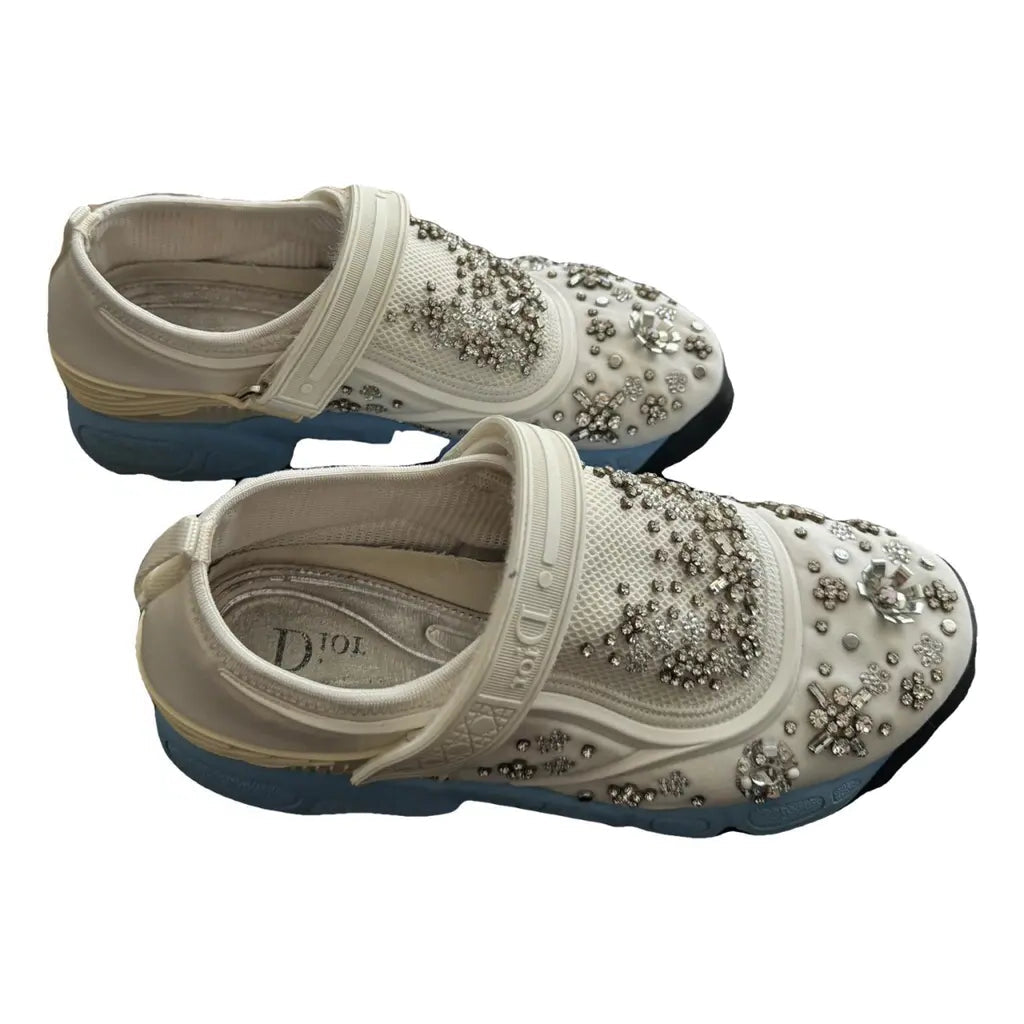 Tênis Dior Pedrarias Off White Tam. 34,5 BR