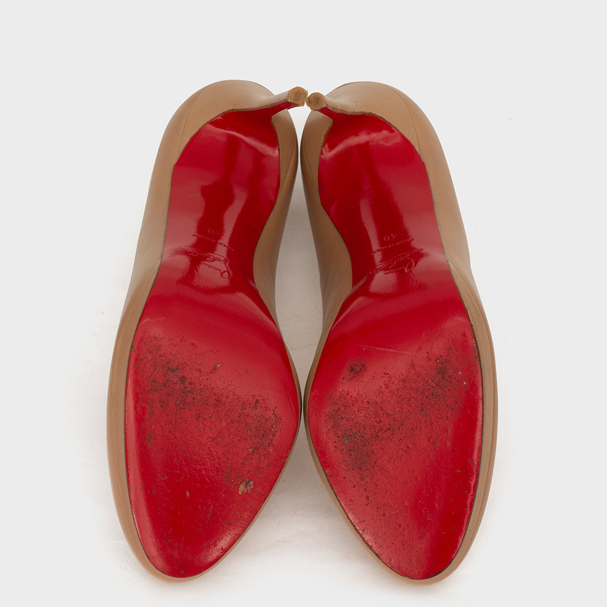 Peep Toe Louboutin Bege Couro Fosco Tam.40