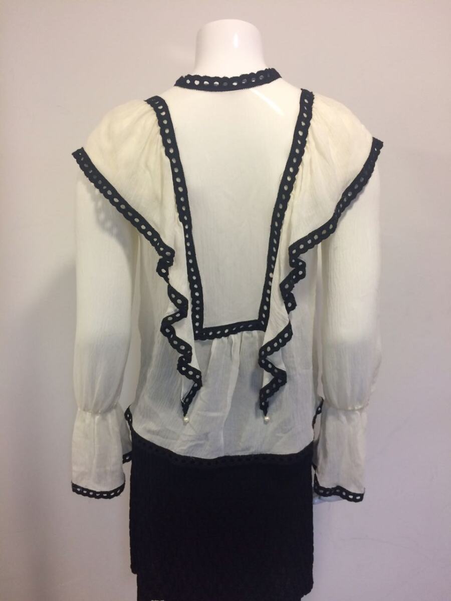 Blusa Talie NK off white com preto