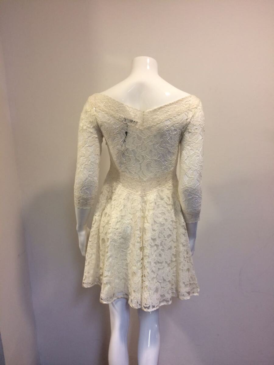 Vestido Martha Medeiros off white renda