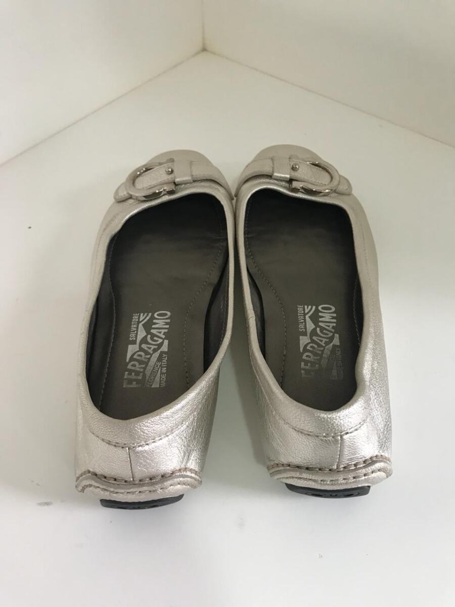 Sapatilha Ferragamo prateada, sola 37