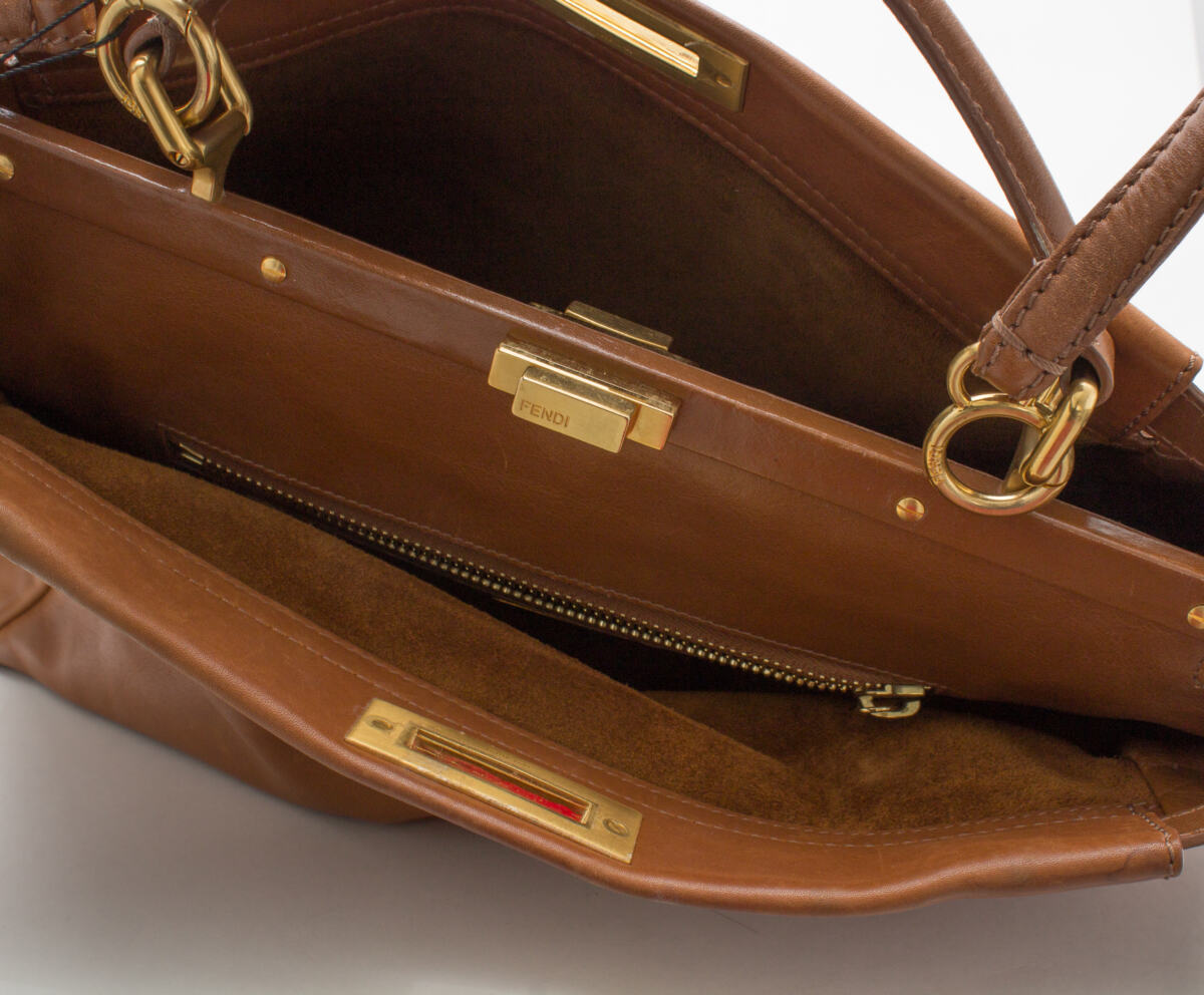 Bolsa Fendi Peekaboo Large Marrom