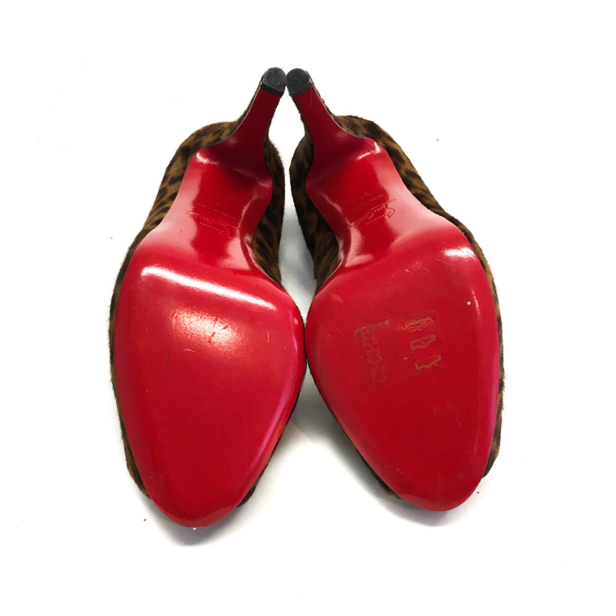 Salto Louboutin Onça, sola 36,5