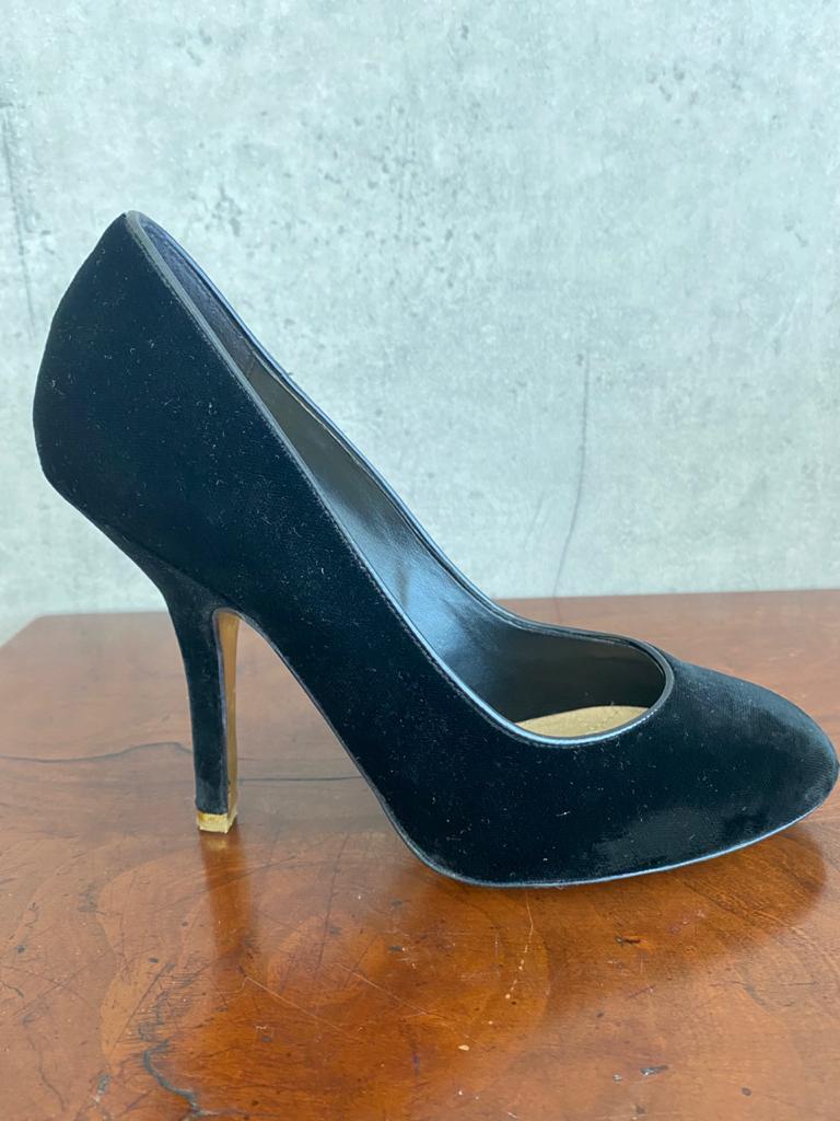 Sapato Stella McCartney Veludo Preto Tam. 38