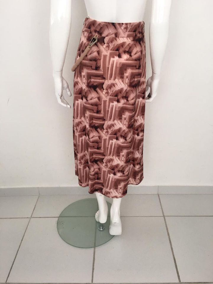Saia Paula Raia Rosa Escuro Longa tAM. 36