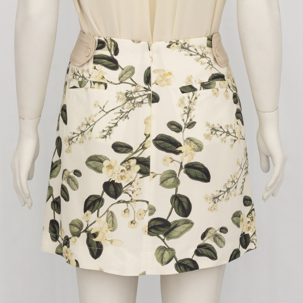 Short Saia Lolitta Estampado e Bege Tam. M