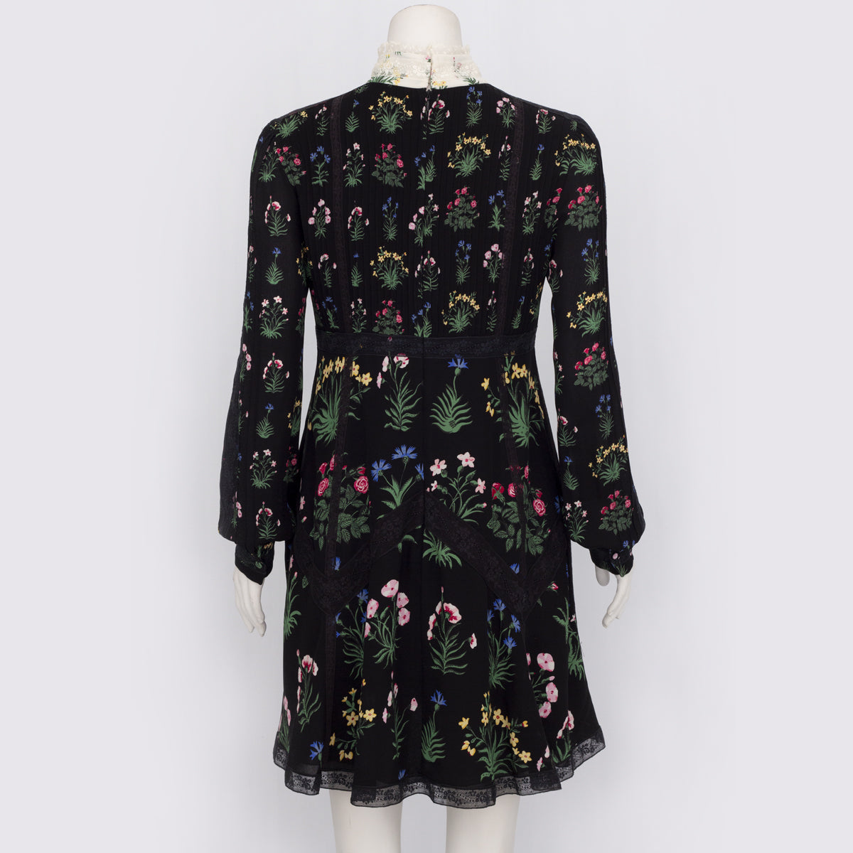 Vestido Valentino Preto e Branco Com estampa Flor Tam. 42