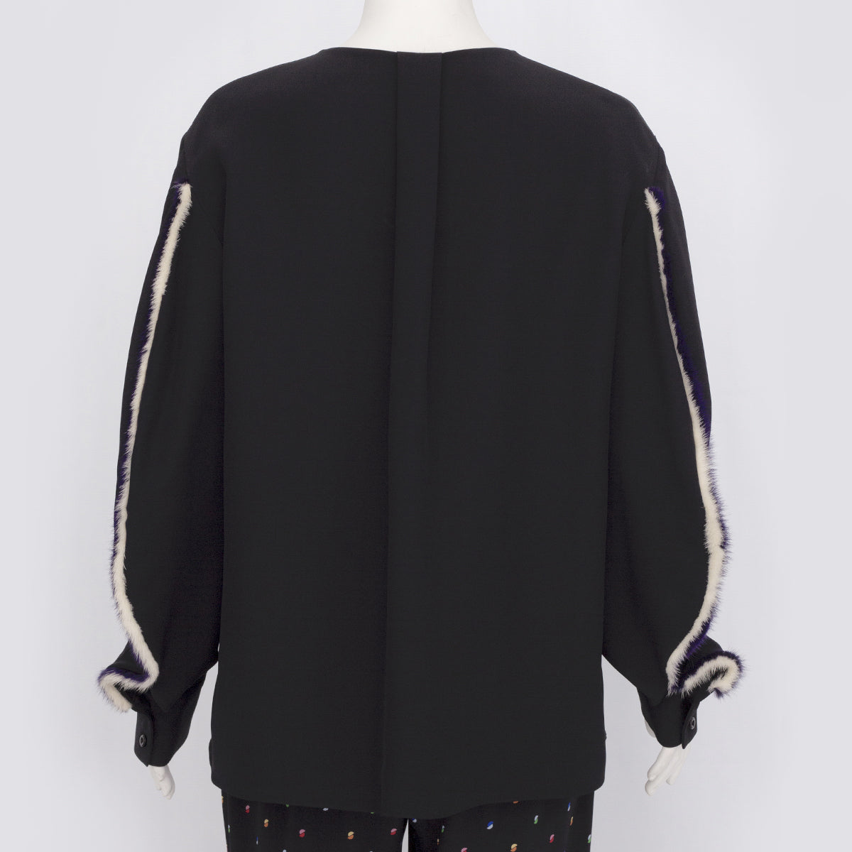 Blusa Fendi Preta com Pelugem Tam. 42