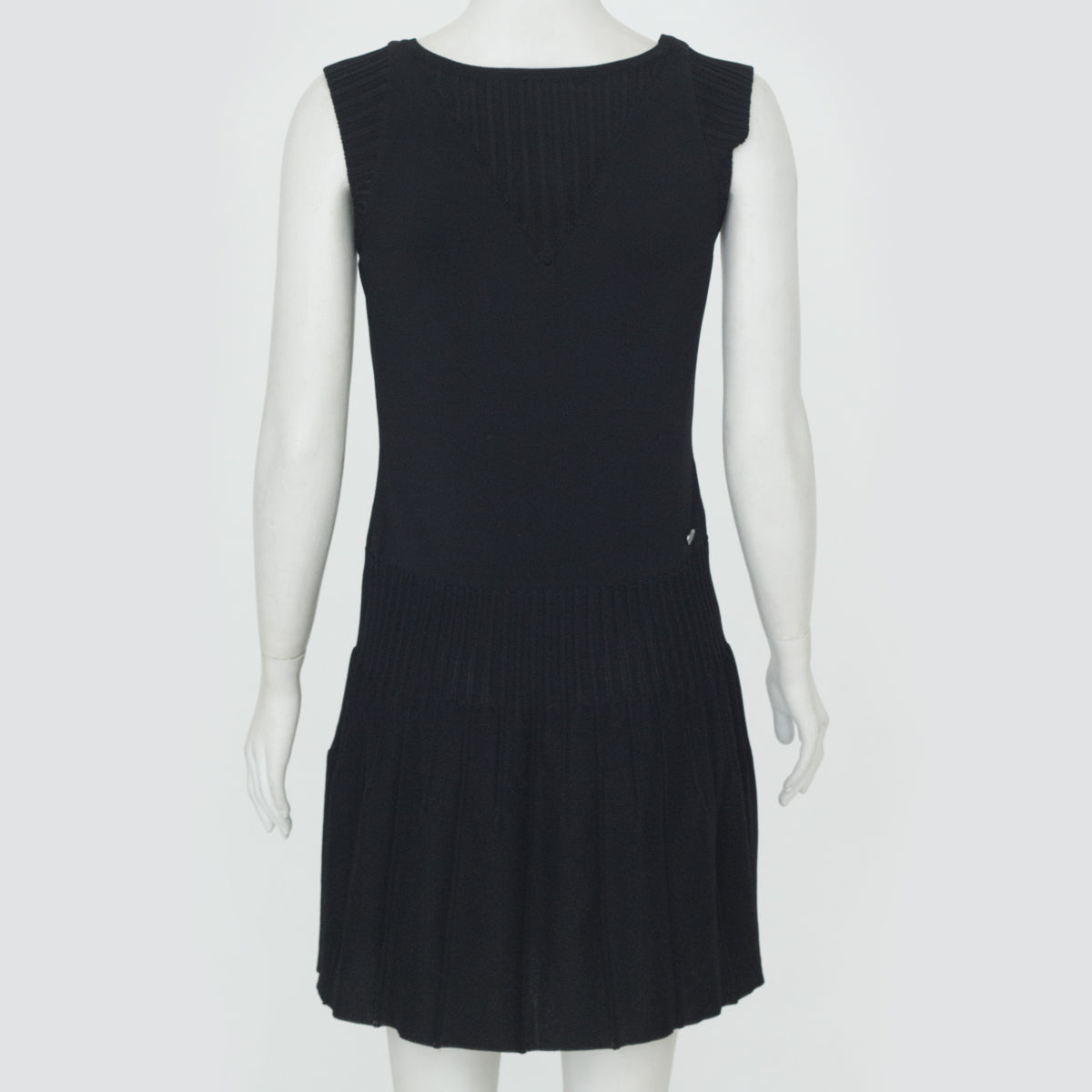 Vestido Chanel Preto com V Transparente Tam. 36