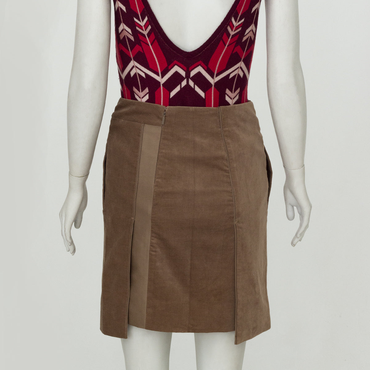 Saia Gucci Suede Bege Tam. 38