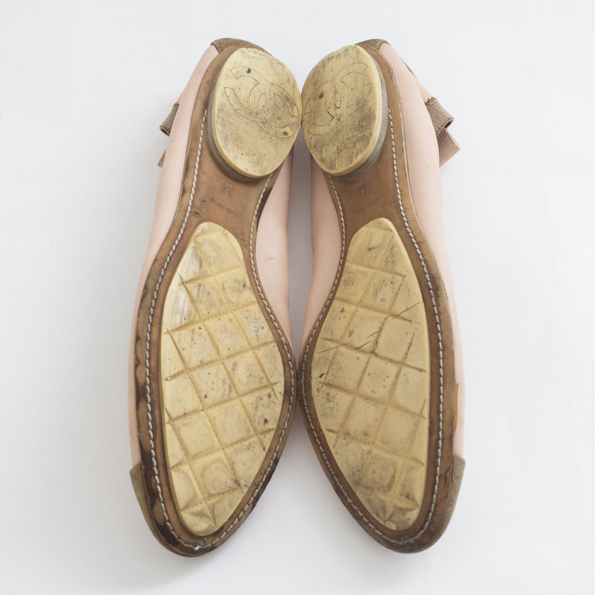 Sapatilha Chanel bicolor Nude e Rosinha Tam. 39