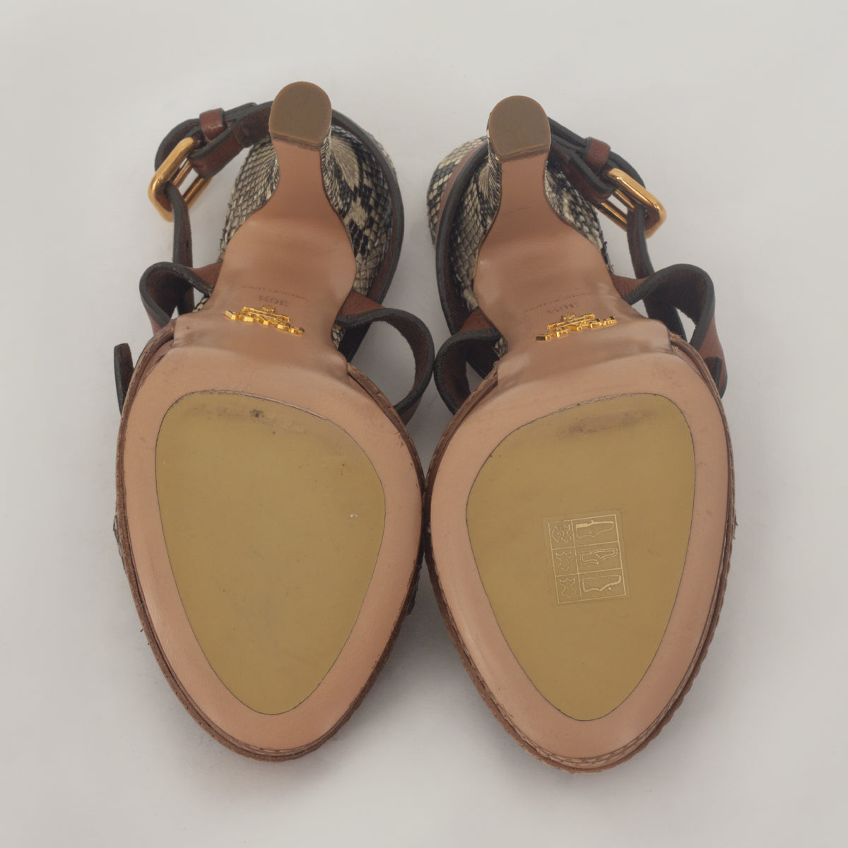 Sandália Prada Verde de Couro Tam. 36,5