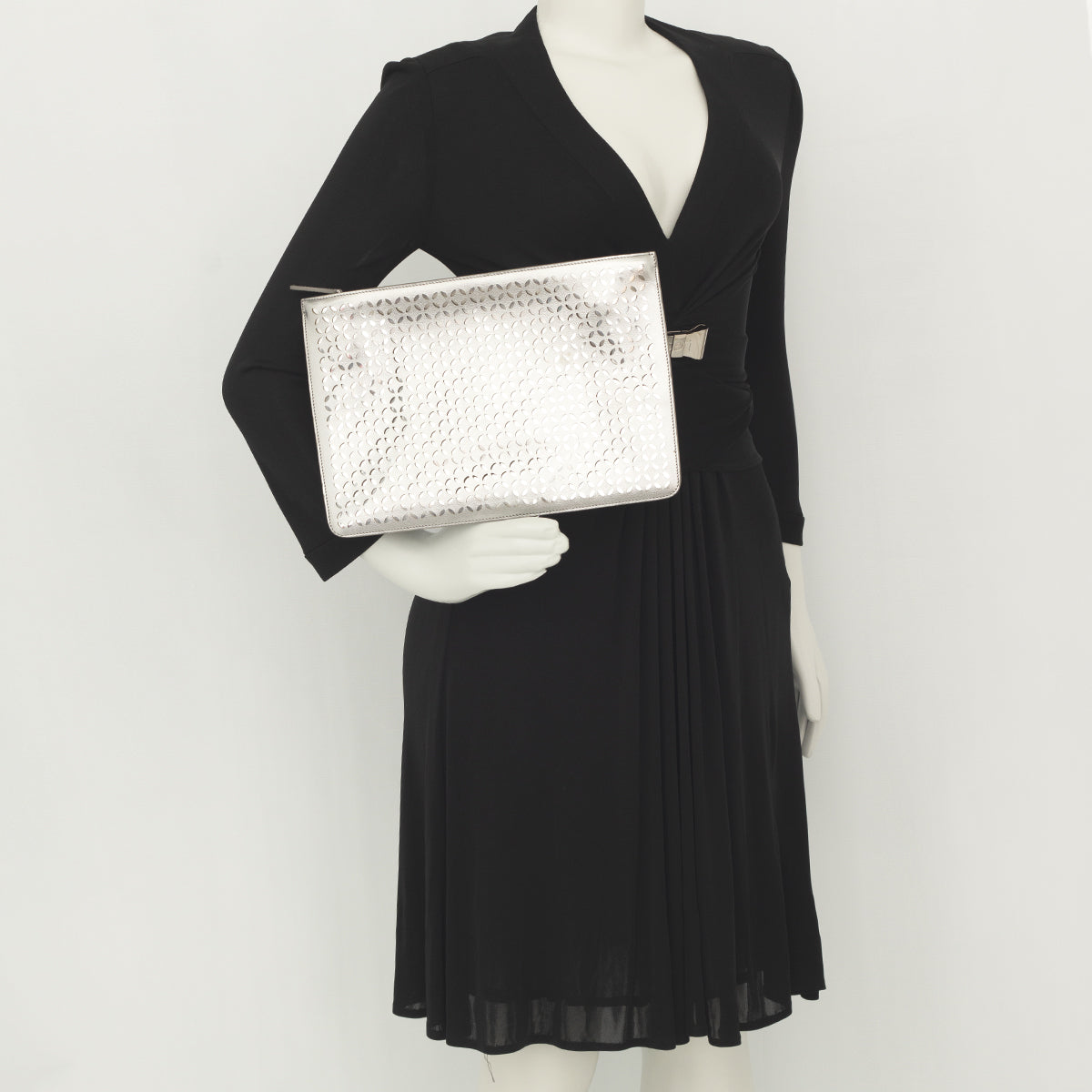 Clutch Alaia Prateada Recorte de Laser