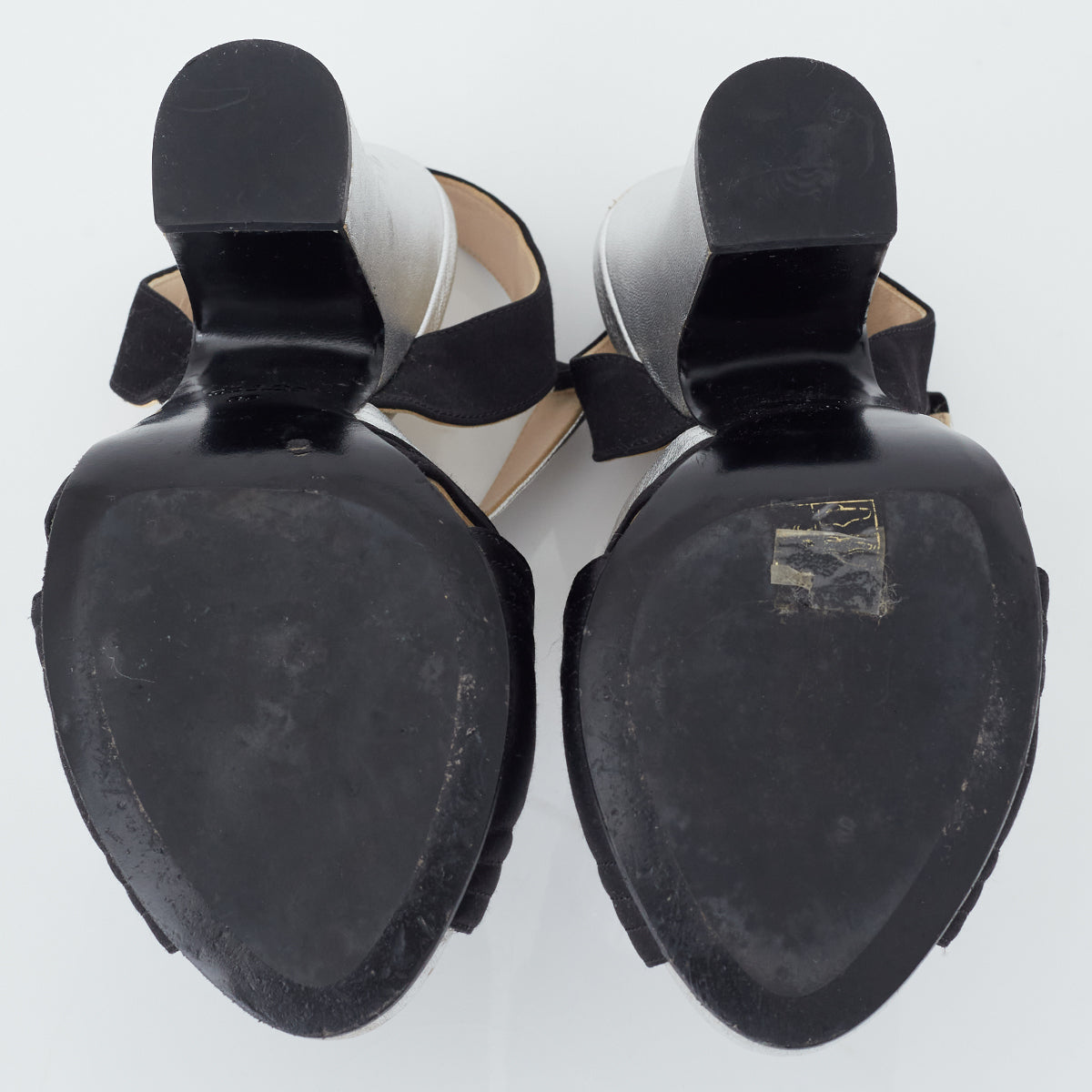 Sandália Prada Couro Prata e Preto Tam. 39