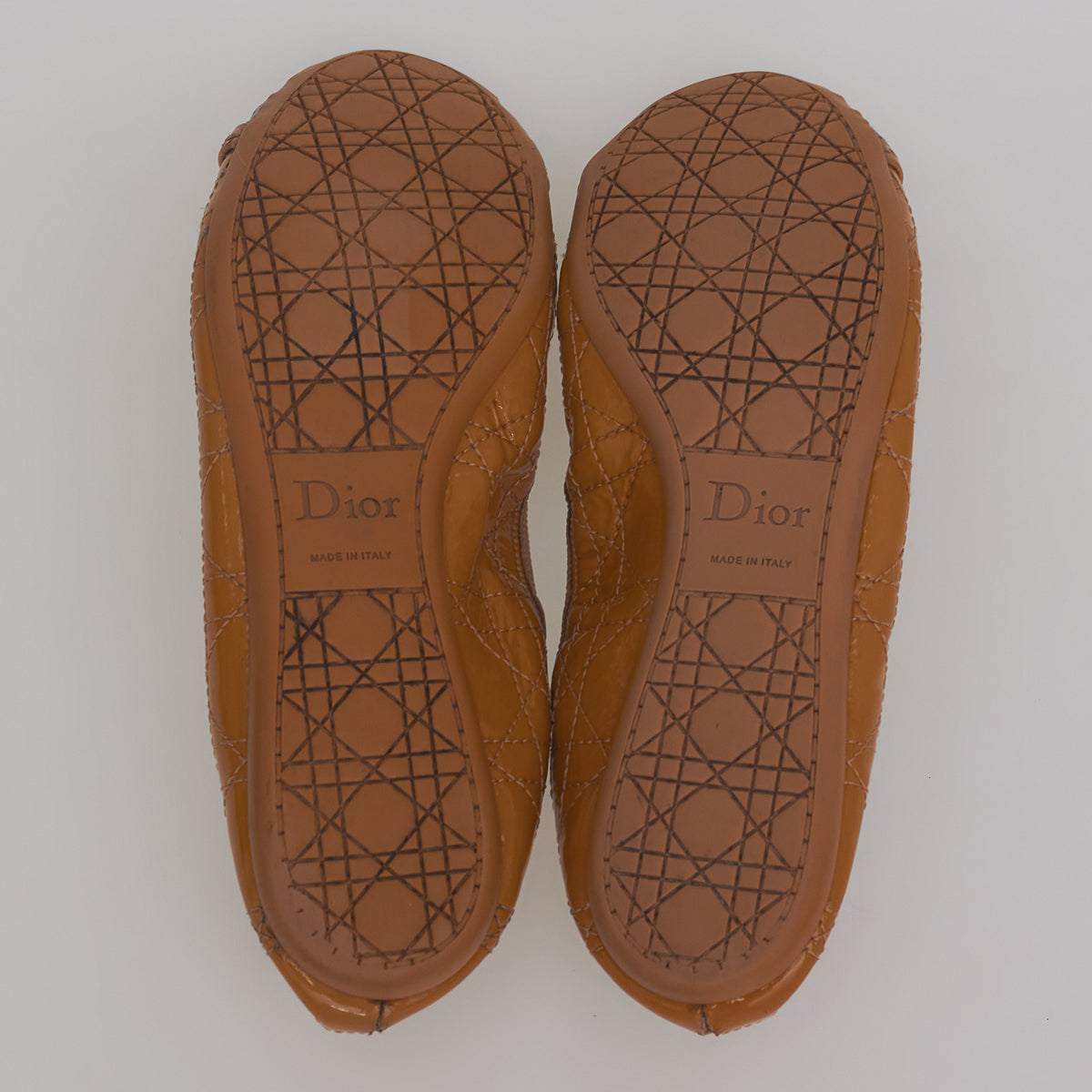 Sapatilha Christian Dior Verniz Tam. 38