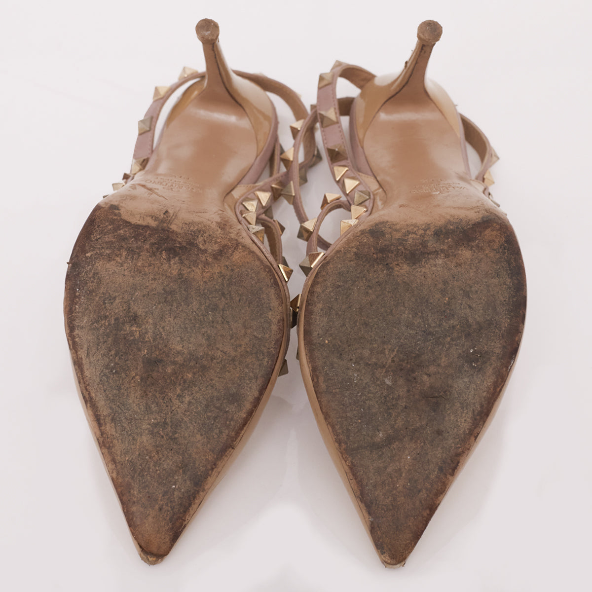 Sapato Valentino Rockstud Verniz Bege Tam. 39,5