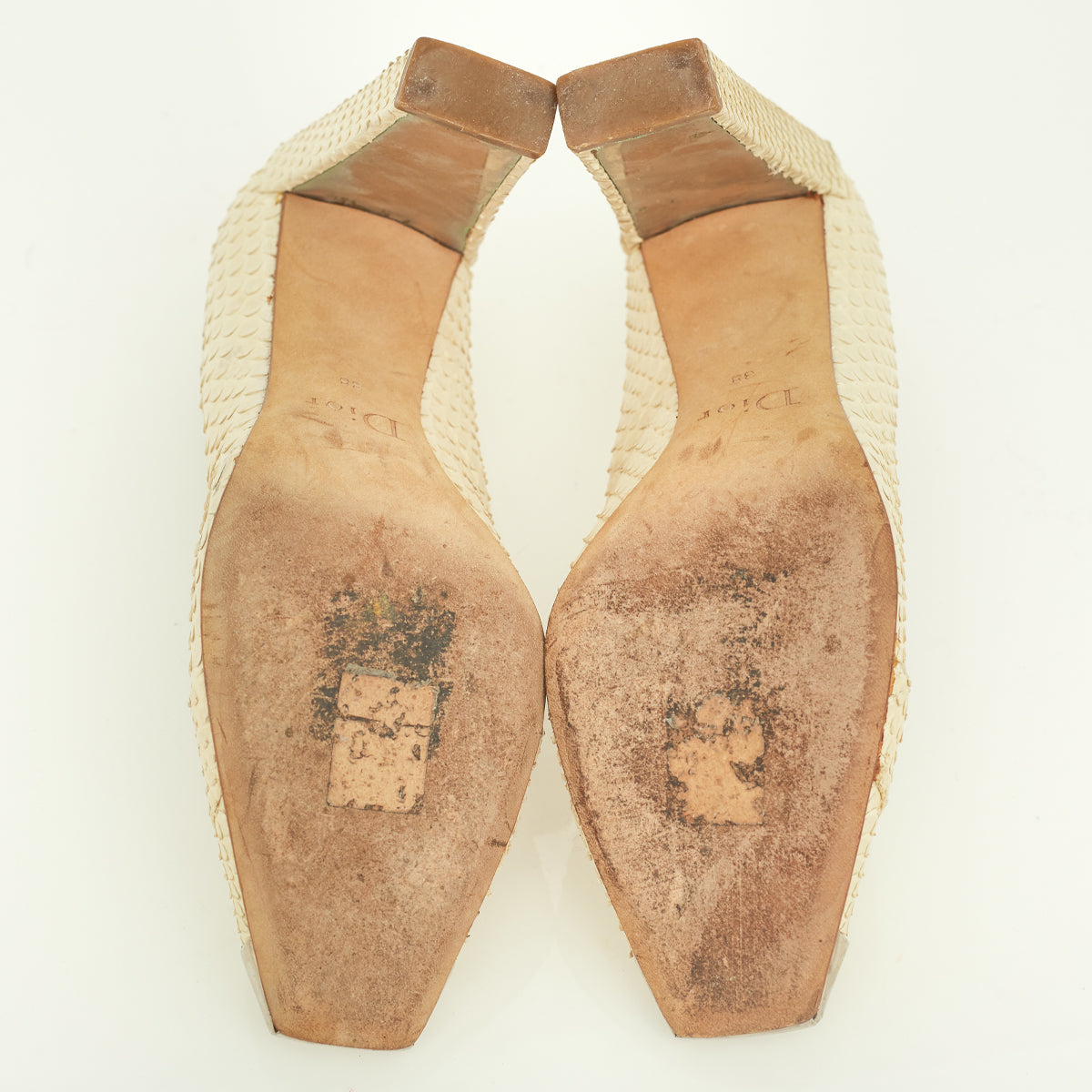 Sapato Christian Dior de Couro Off-White Tam. 38