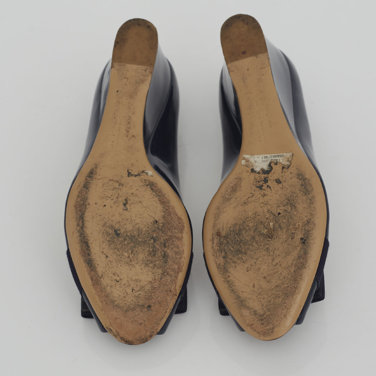 Peep Toe Salvatore Ferragamo Verniz Marinho Tam. 8