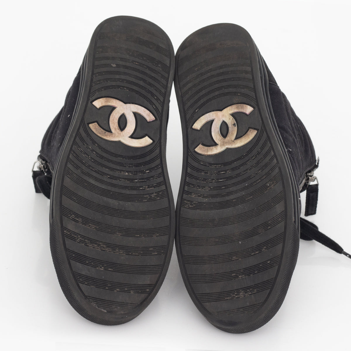 Tênis Chanel Preto Cano Alto Tam. 38