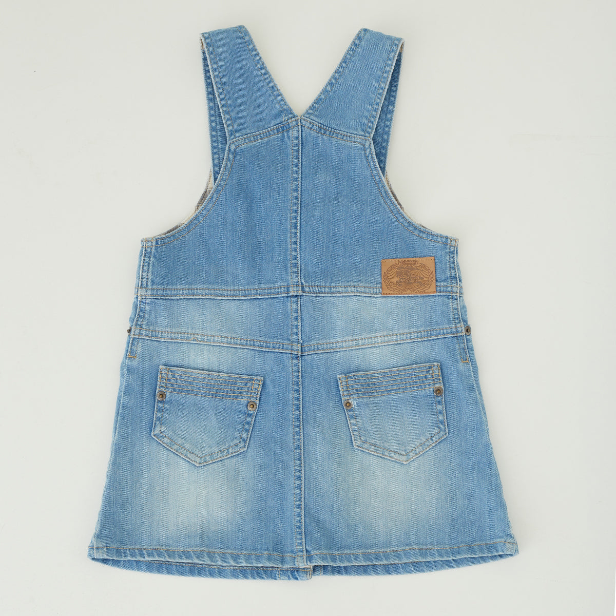 Jardineira Burberry Jeans Infantil Tam. 5Y