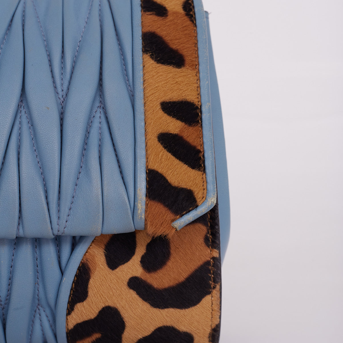 Bolsa Miu Miu Azul c/ Detalhes em Animal Print