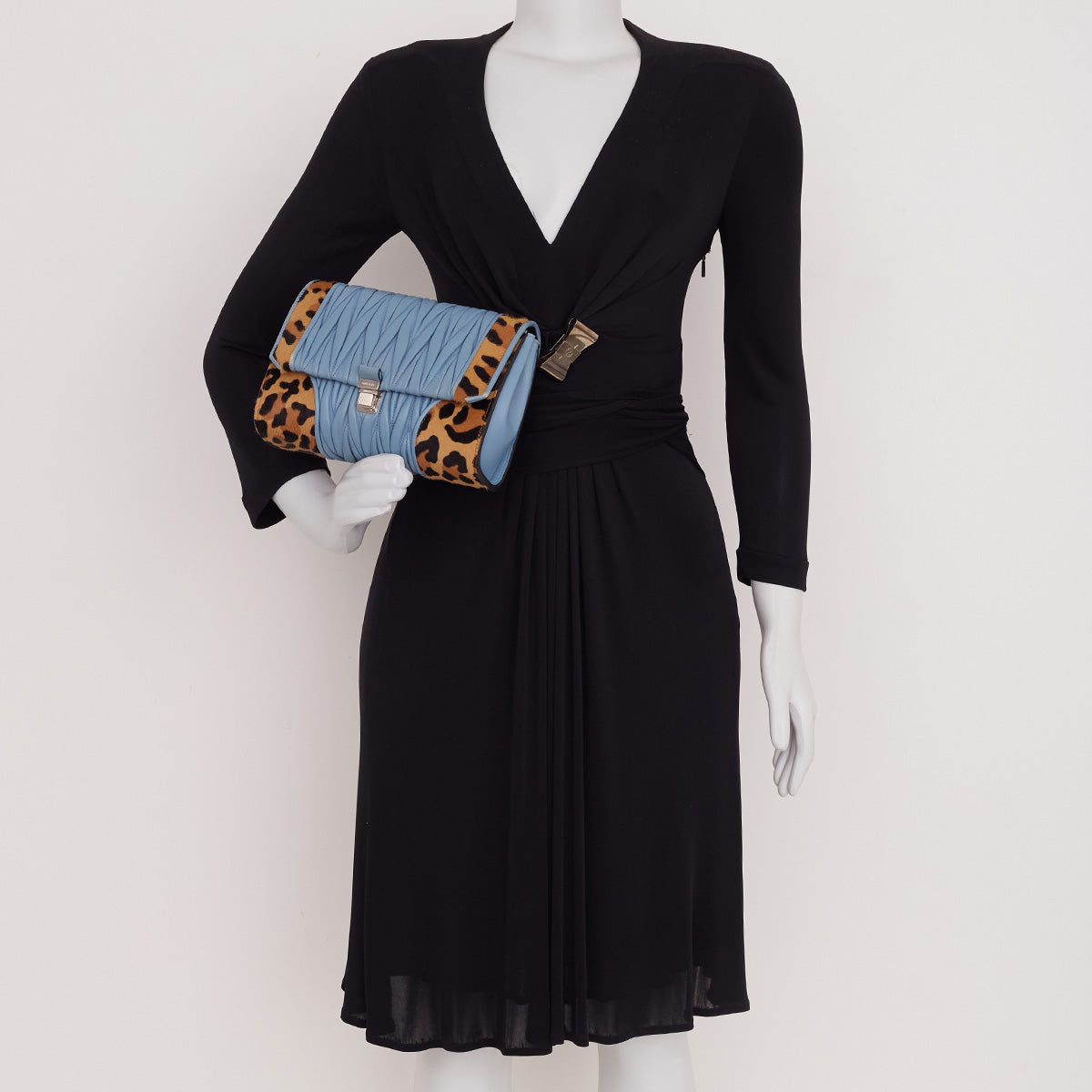 Bolsa Miu Miu Azul c/ Detalhes em Animal Print